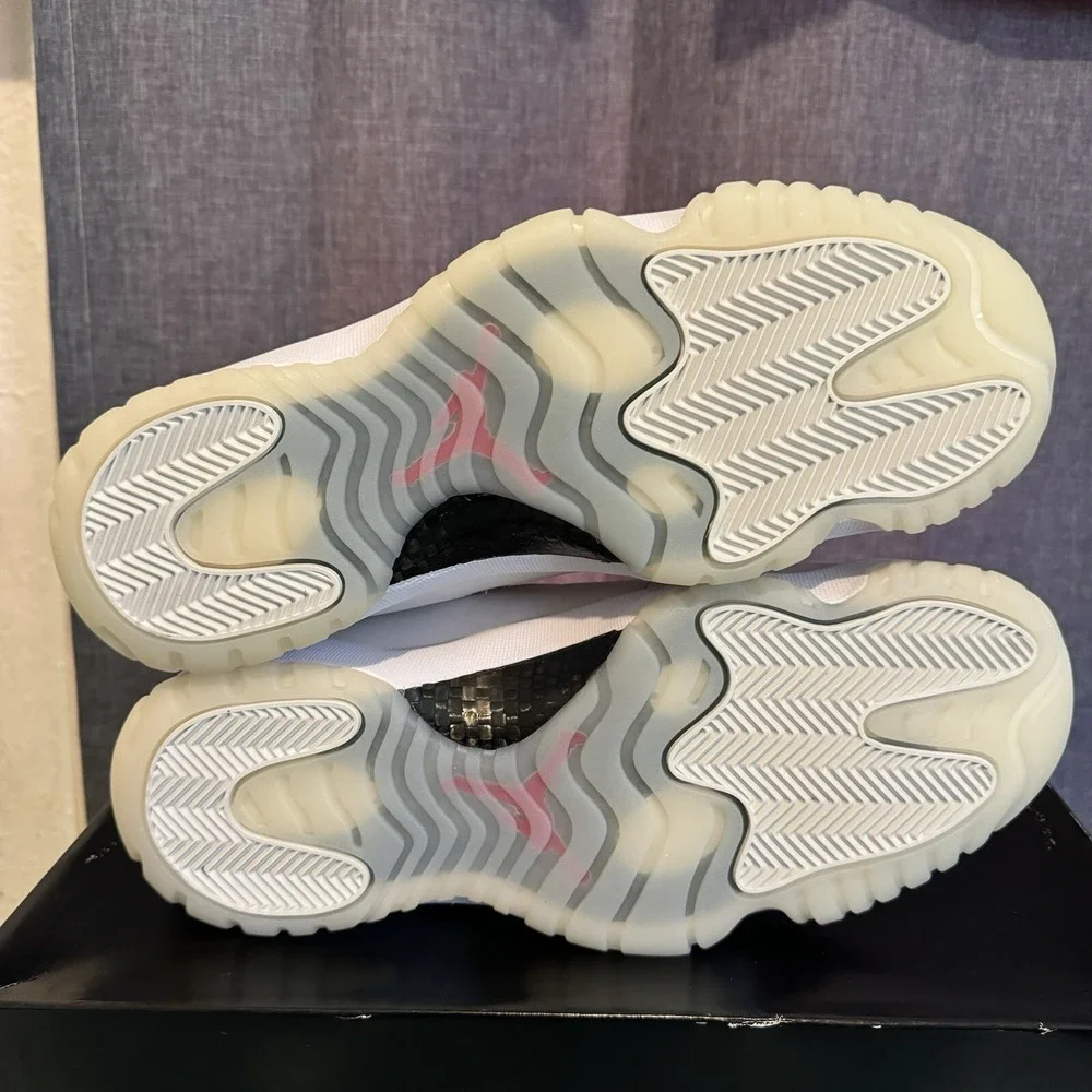 Air Jordan 11 Retro Platinum Tint (2018)‎ Size: 10.5